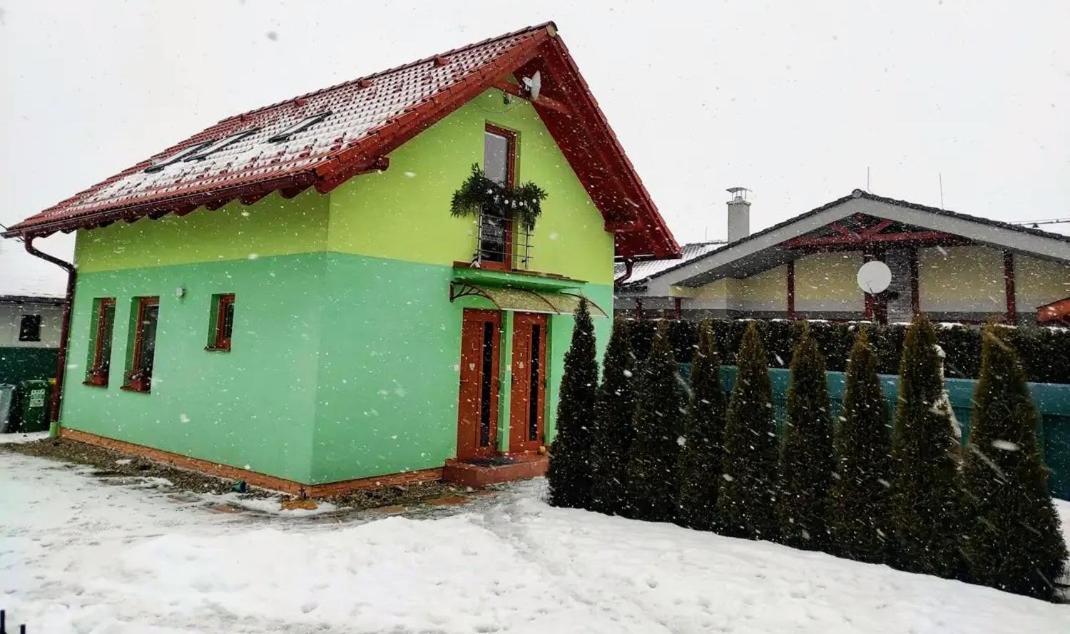 Green Cottage Бешеньова Екстер'єр фото